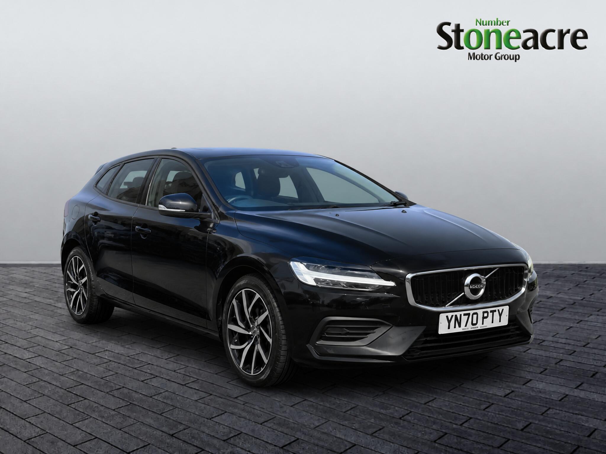 Main listing image - Volvo V60