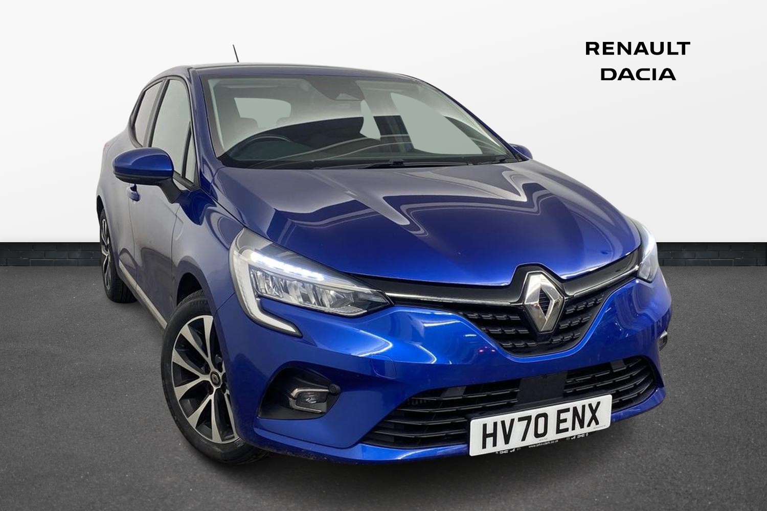 Main listing image - Renault Clio