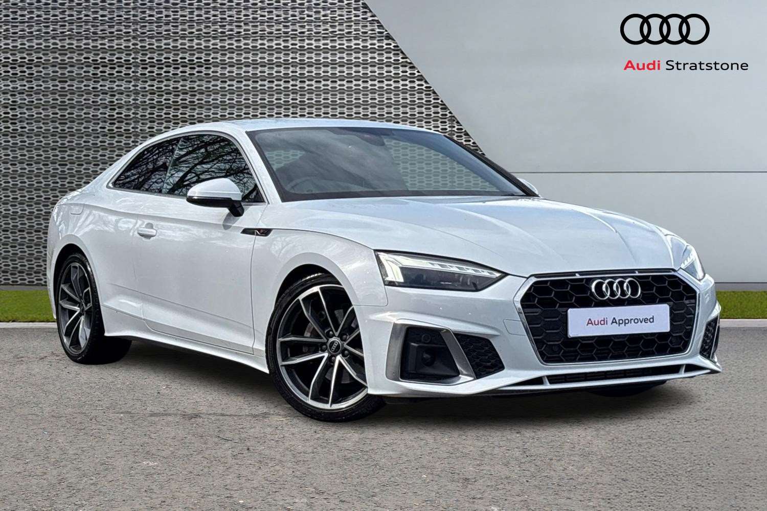 Main listing image - Audi A5