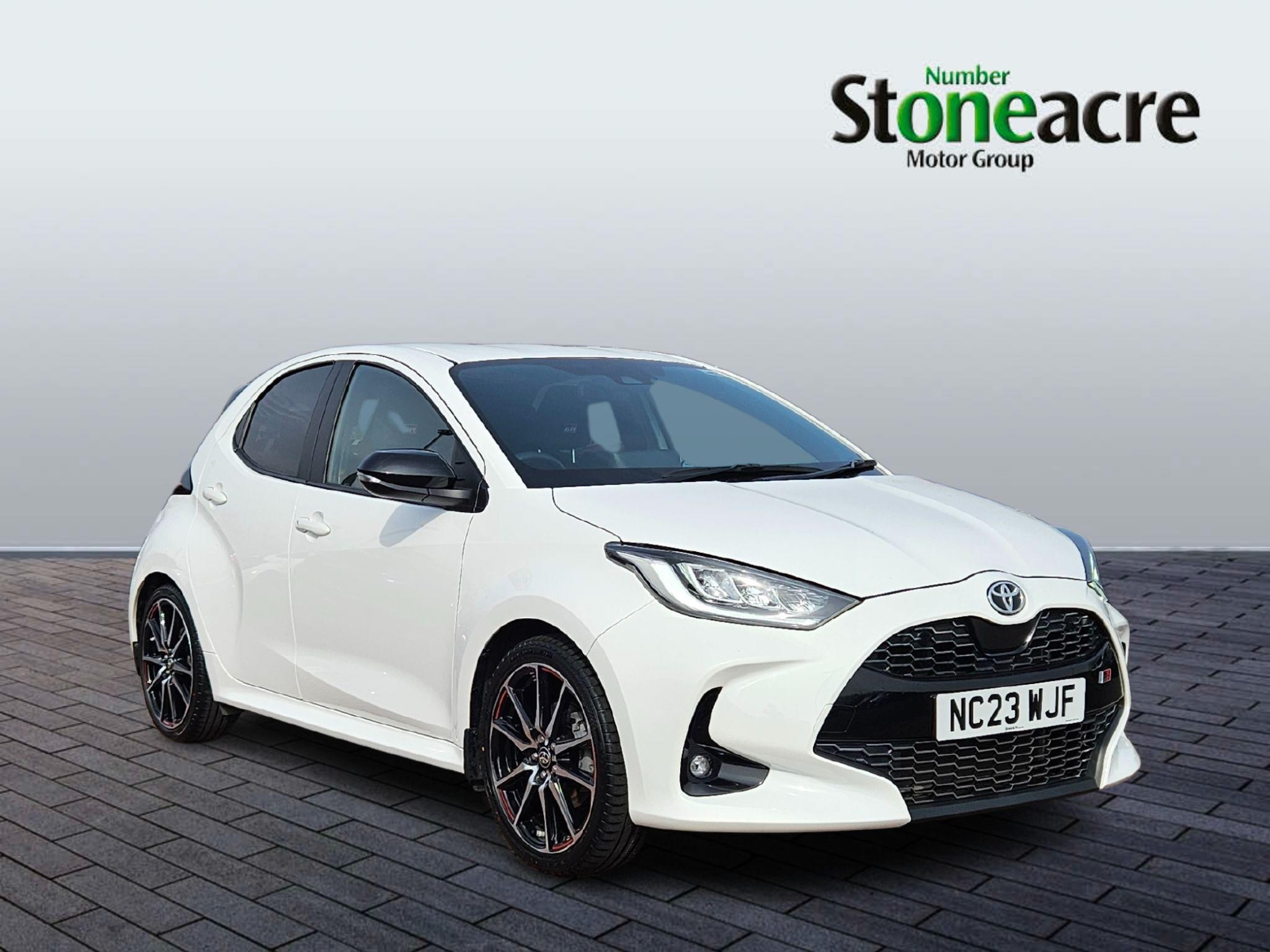 Main listing image - Toyota Yaris