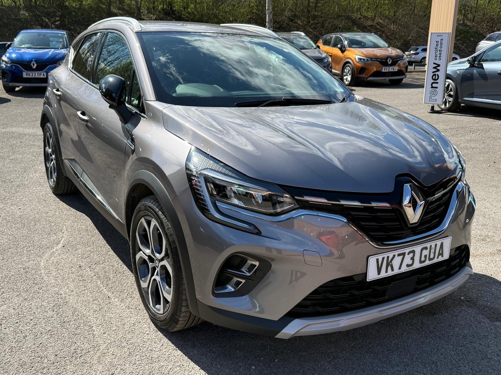Main listing image - Renault Captur
