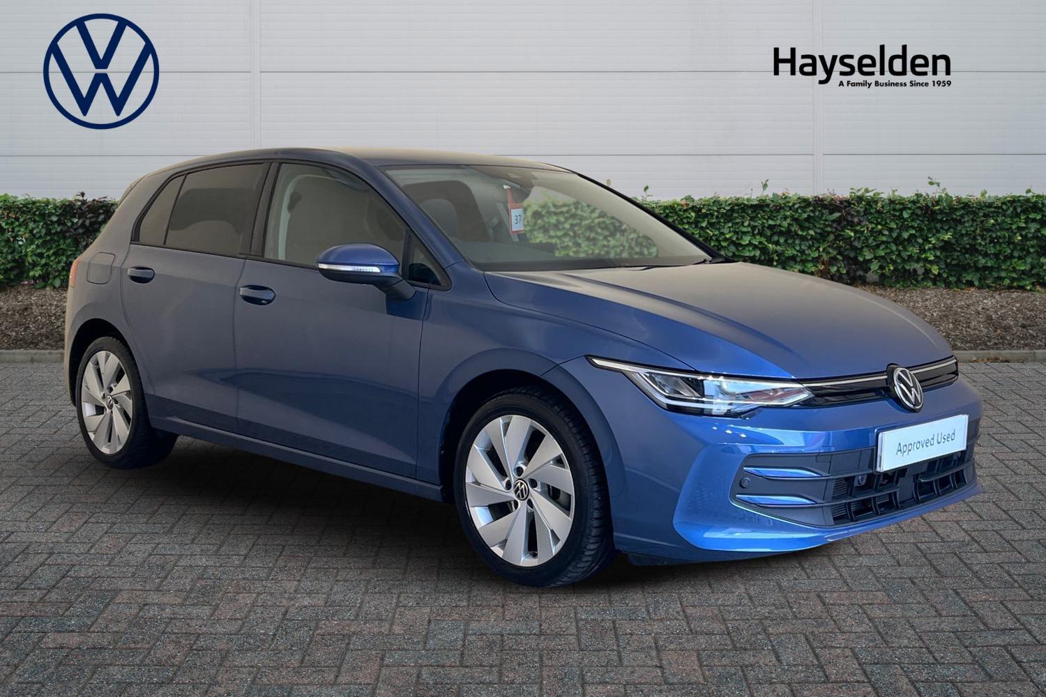 Main listing image - Volkswagen Golf