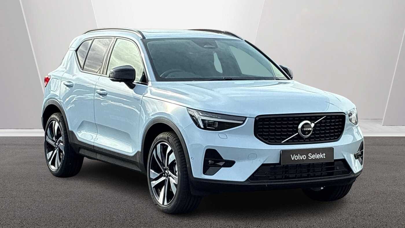 Main listing image - Volvo XC40