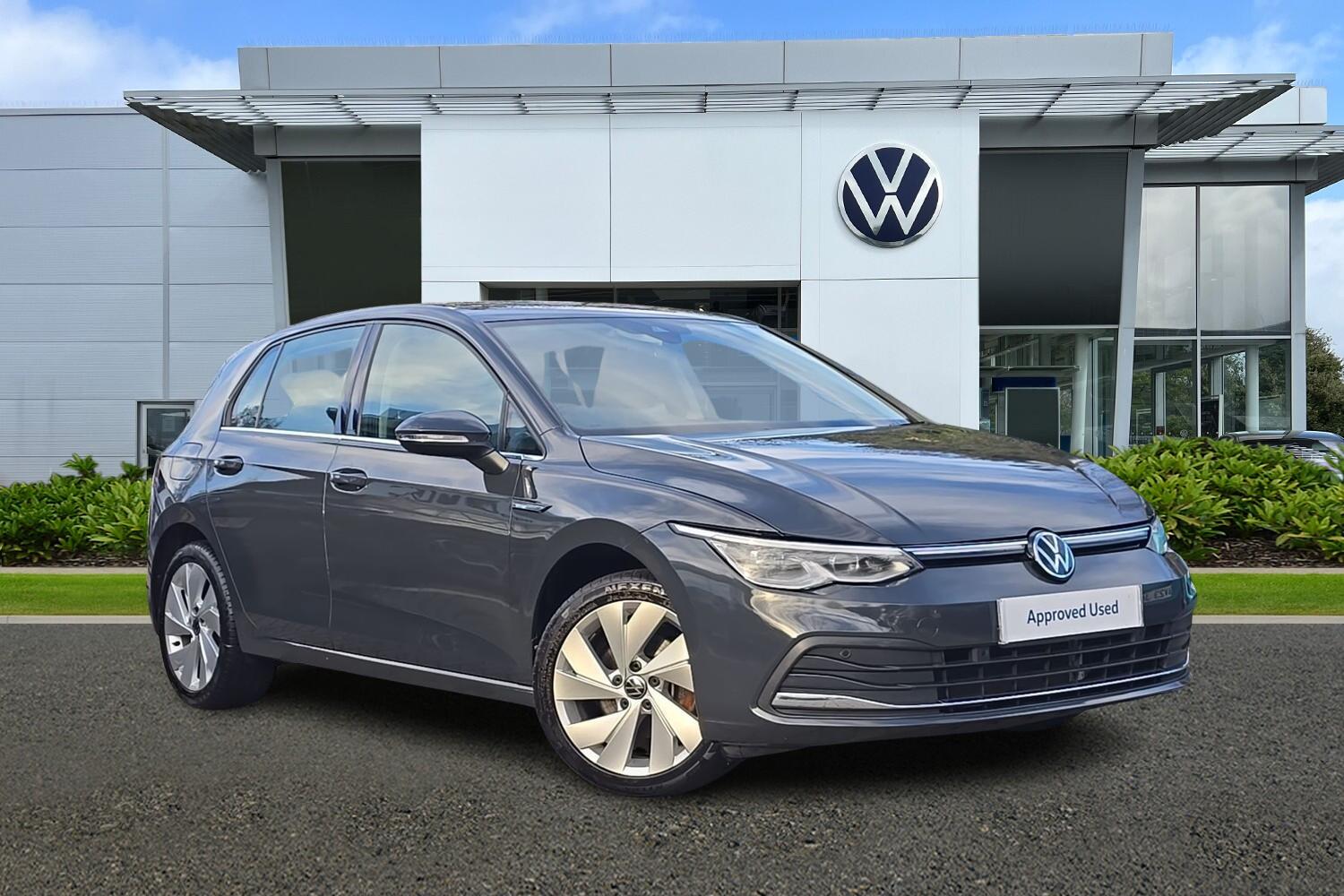 Main listing image - Volkswagen Golf