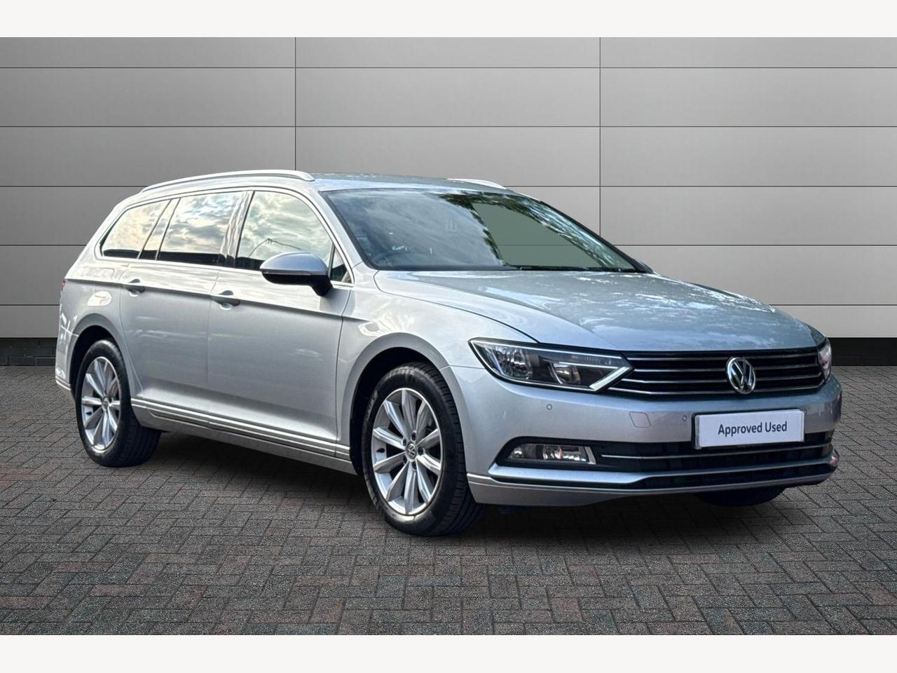Main listing image - Volkswagen Passat Estate