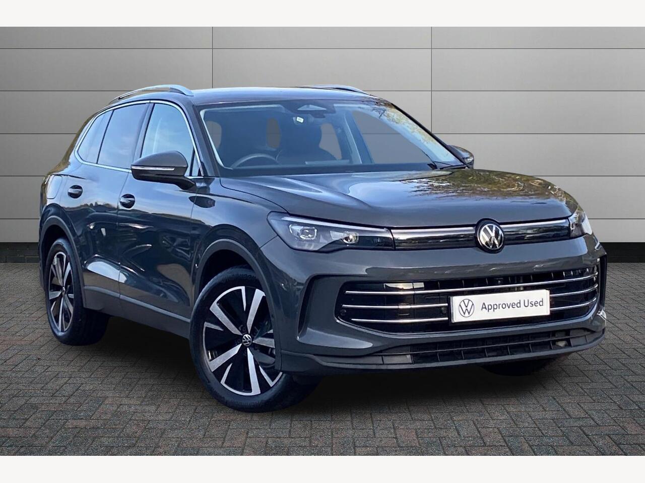 Main listing image - Volkswagen Tiguan