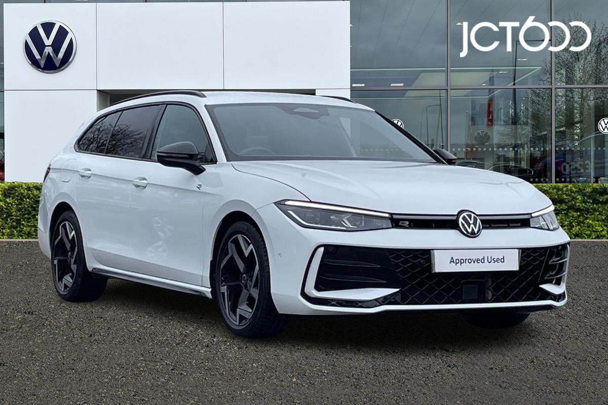 Main listing image - Volkswagen Passat Estate