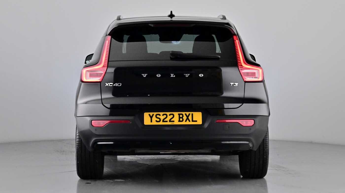 Main listing image - Volvo XC40