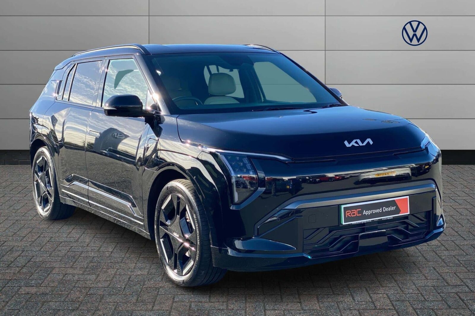 Main listing image - Kia EV3