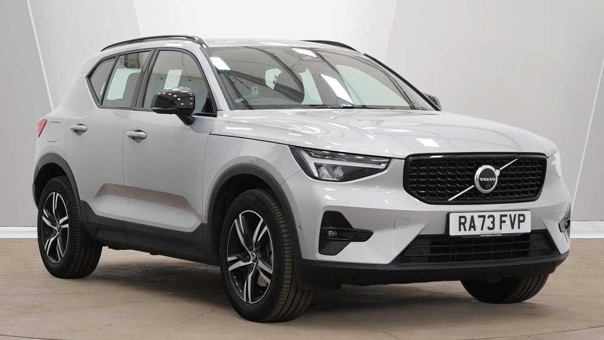 Main listing image - Volvo XC40