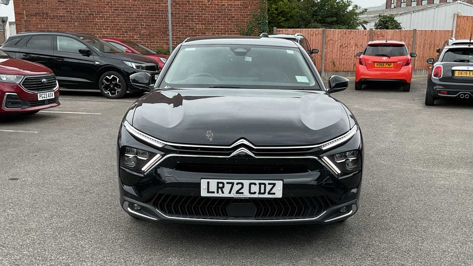 Main listing image - Citroen C5 X