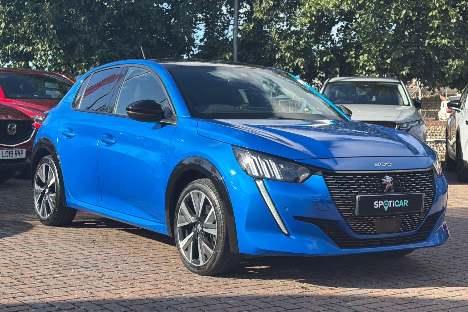 Main listing image - Peugeot 208
