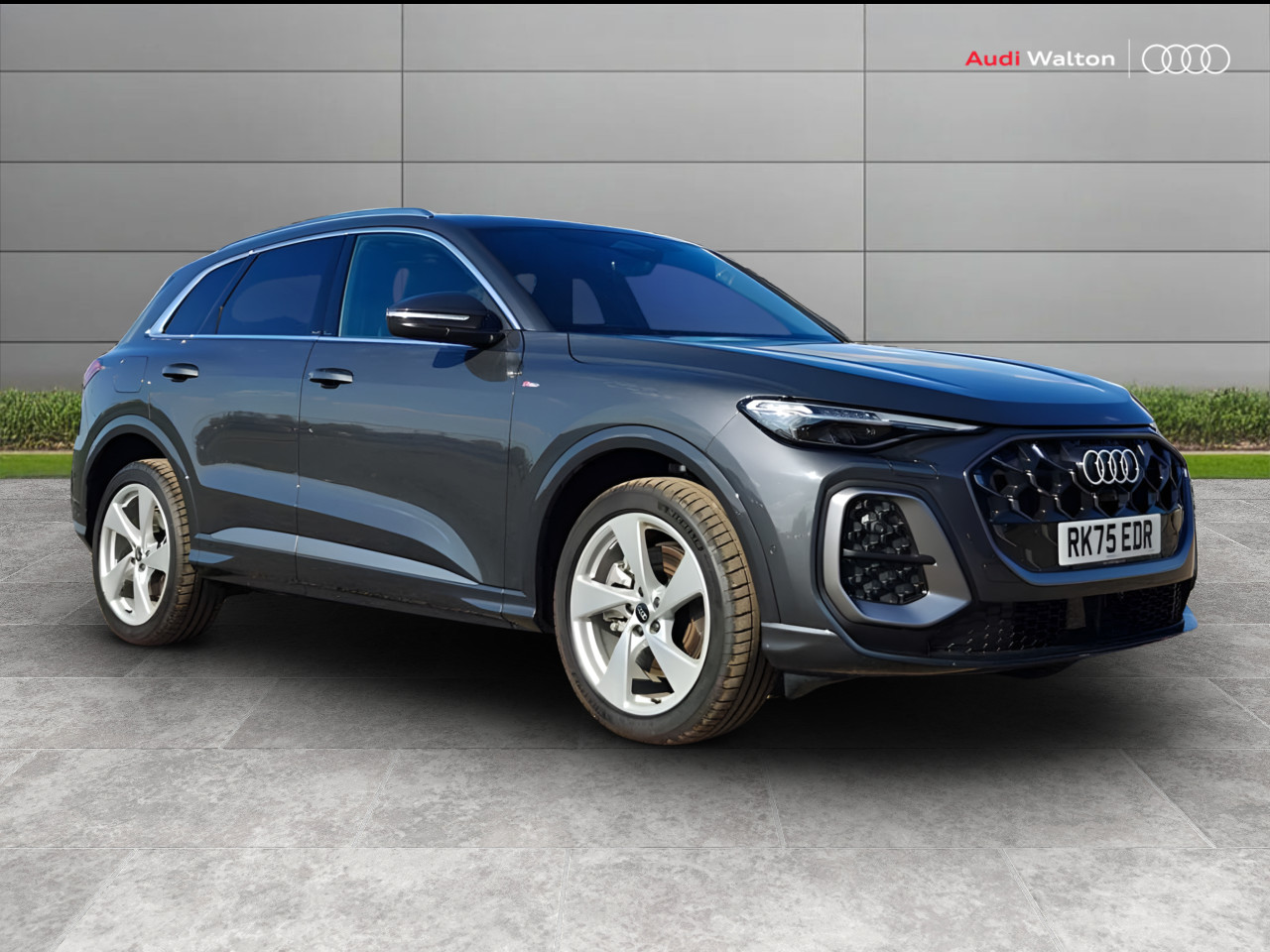 Main listing image - Audi Q5