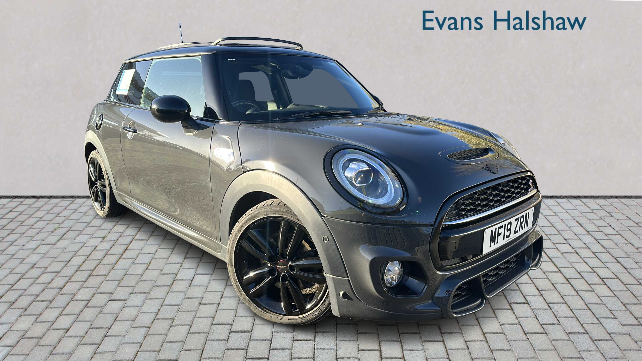 Main listing image - MINI Hatchback