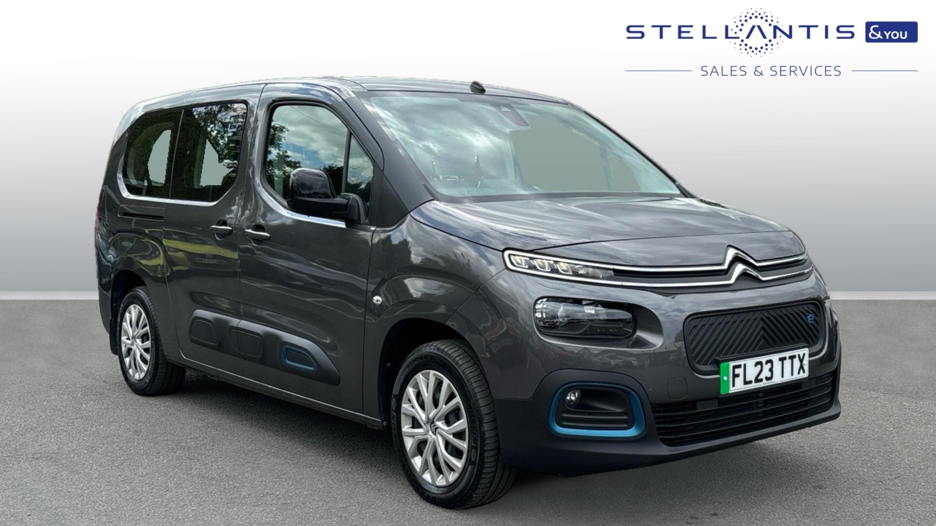 Main listing image - Citroen e-Berlingo