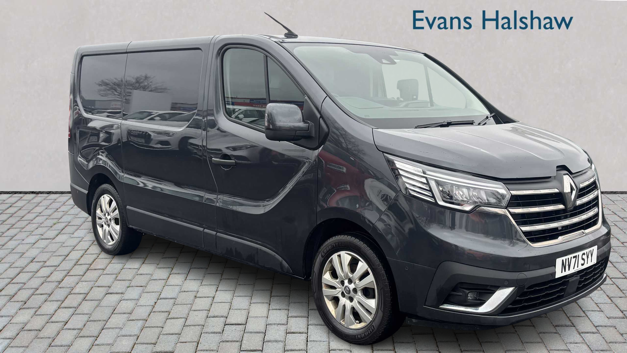 Main listing image - Renault Trafic