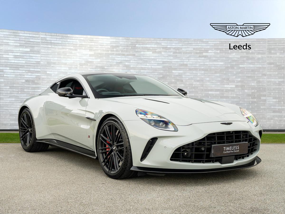 Main listing image - Aston Martin Vantage