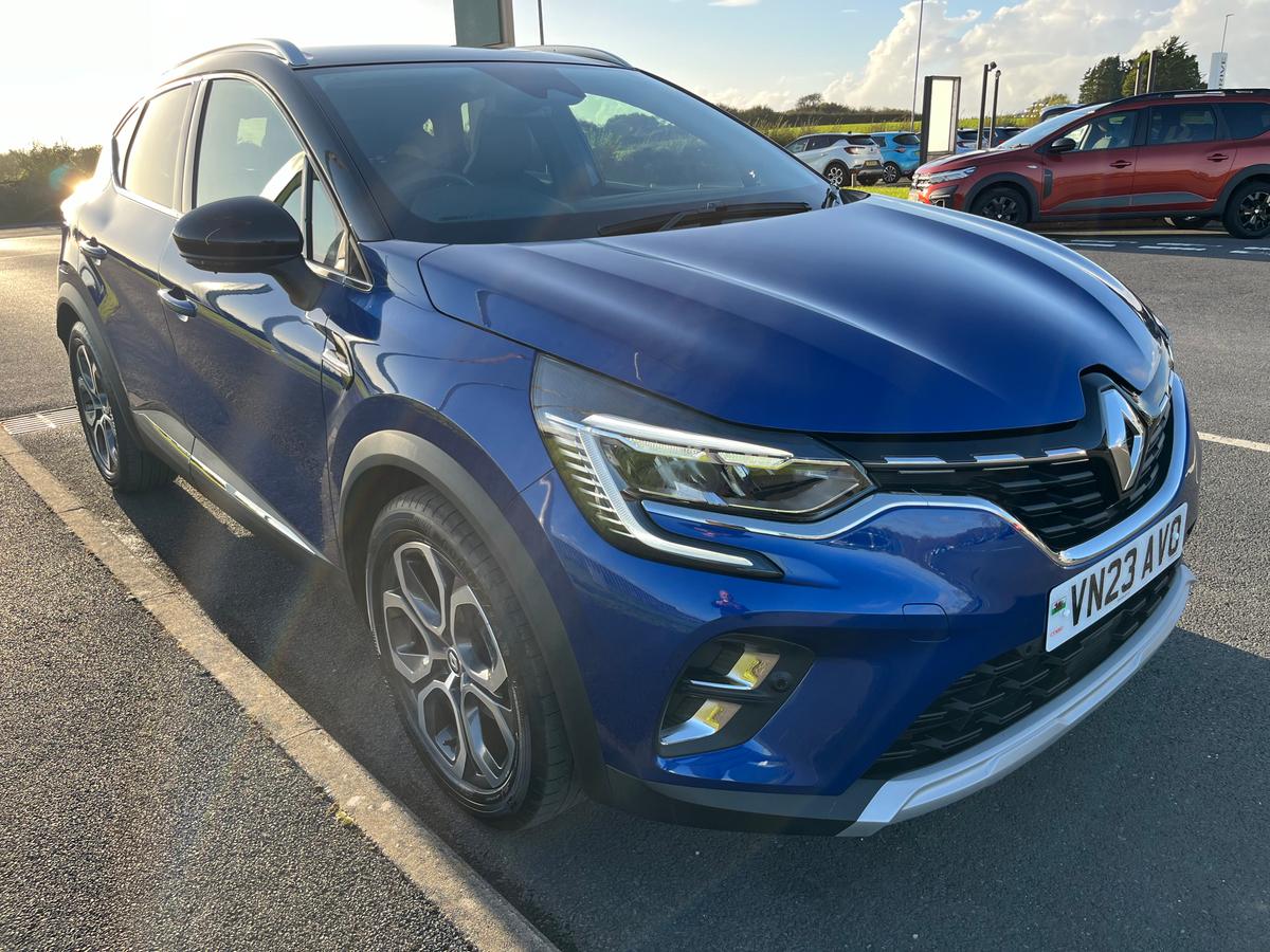 Main listing image - Renault Captur