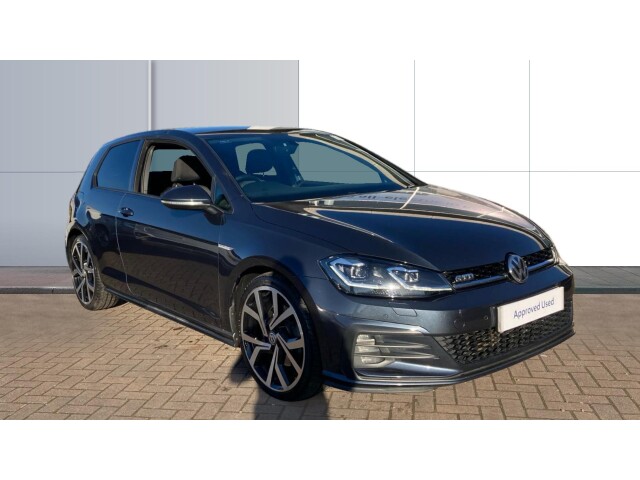 Main listing image - Volkswagen Golf