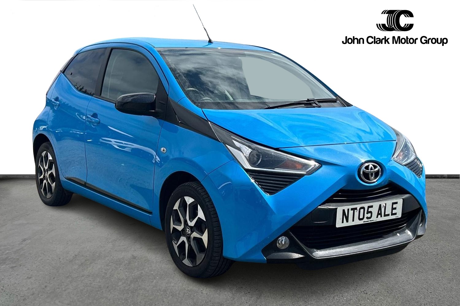Main listing image - Toyota Aygo