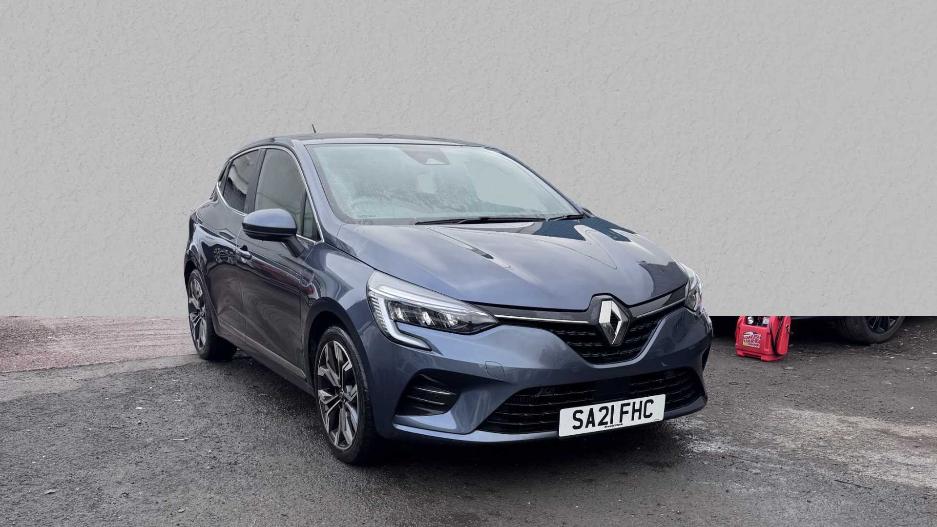 Main listing image - Renault Clio