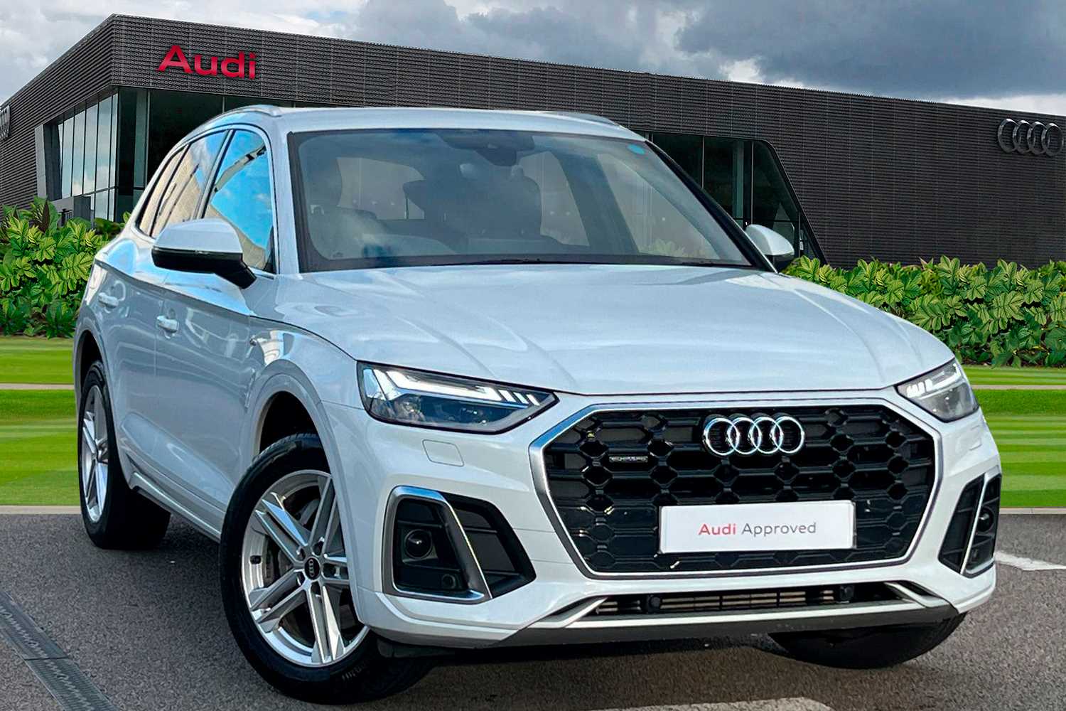 Main listing image - Audi Q5