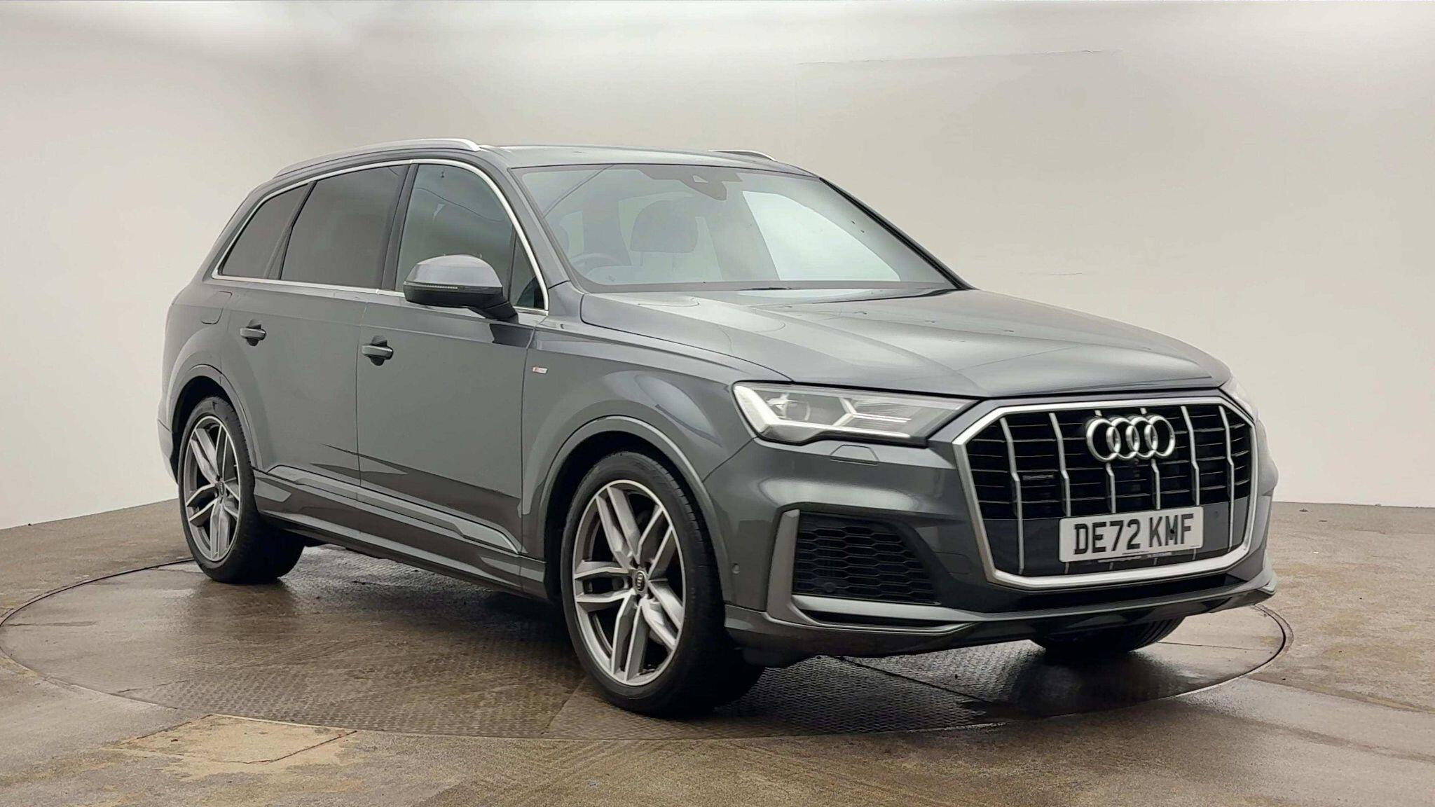Main listing image - Audi Q7