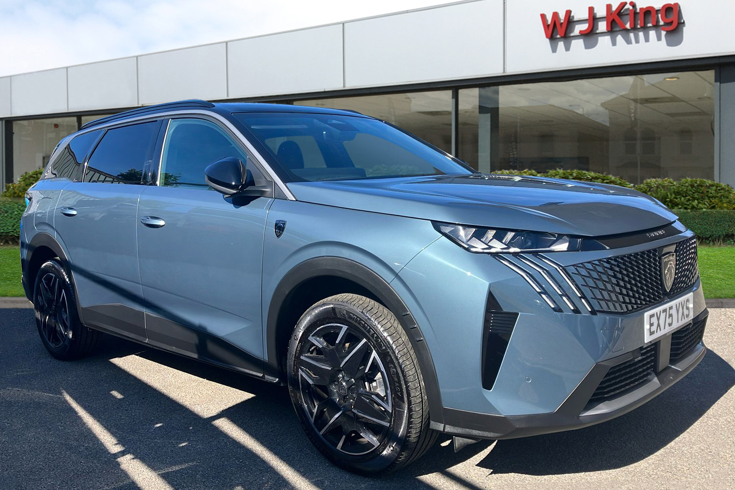 Main listing image - Peugeot 5008