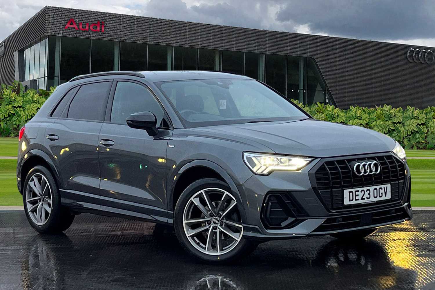 Main listing image - Audi Q3