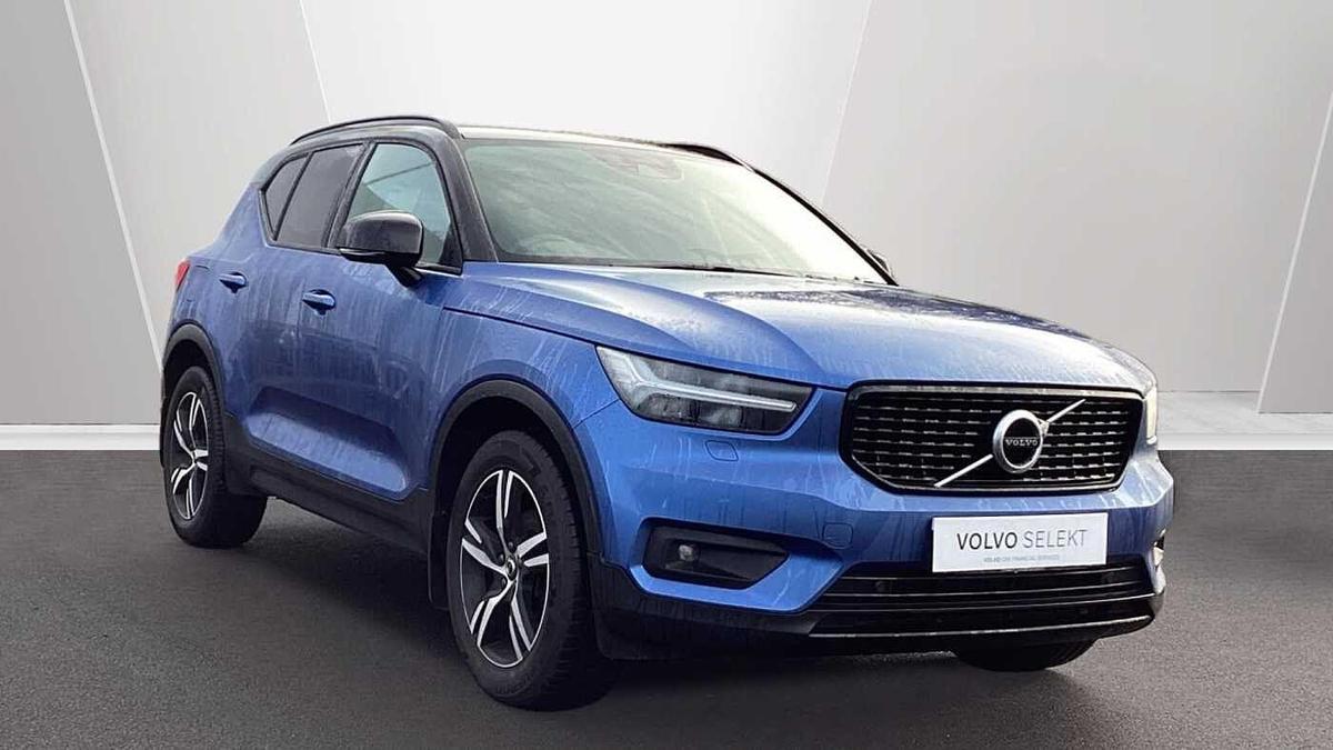 Main listing image - Volvo XC40