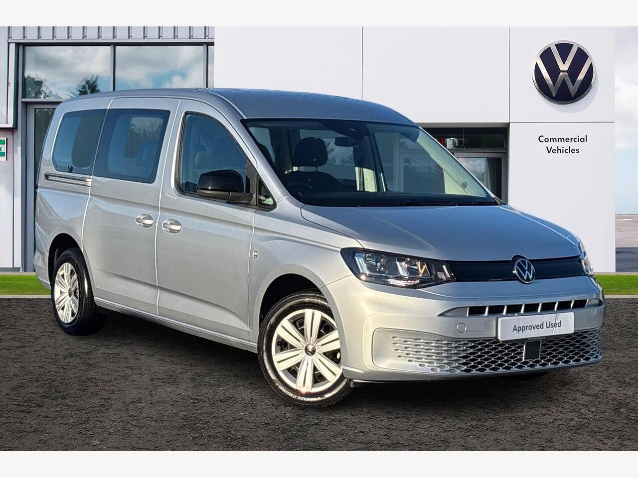 Main listing image - Volkswagen Caddy Maxi
