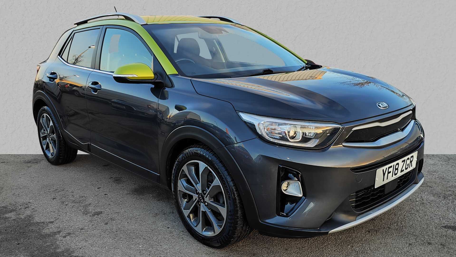 Main listing image - Kia Stonic