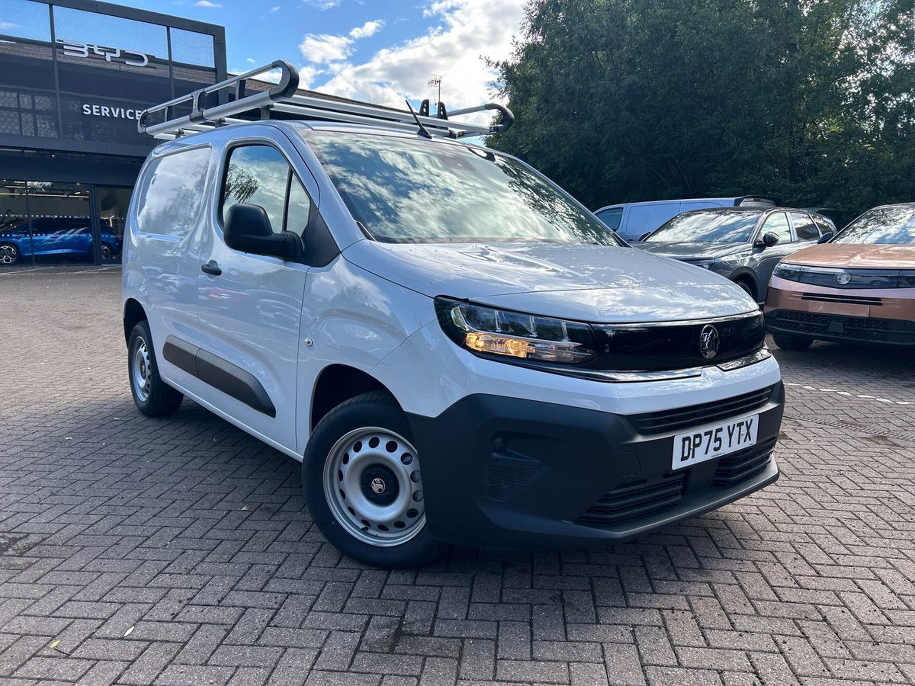 Main listing image - Vauxhall Combo Cargo