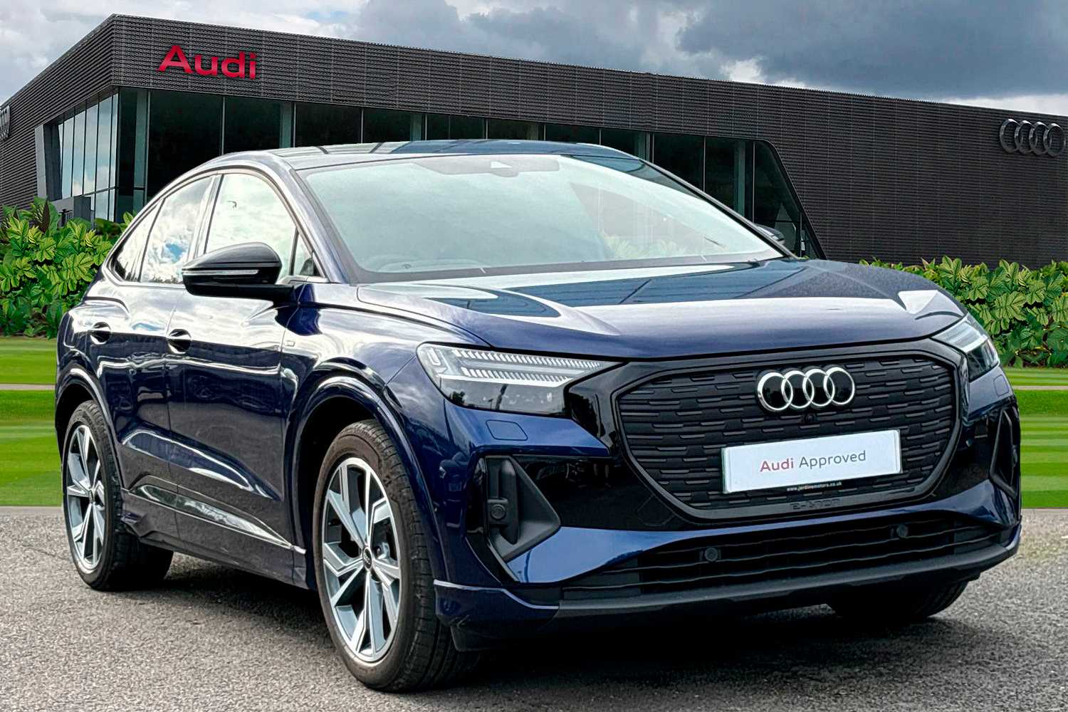 Main listing image - Audi Q4