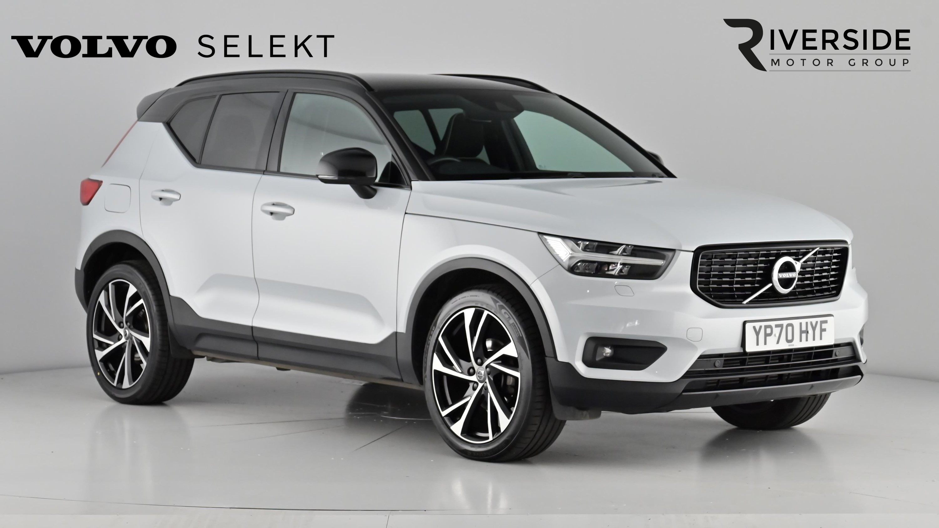 Main listing image - Volvo XC40