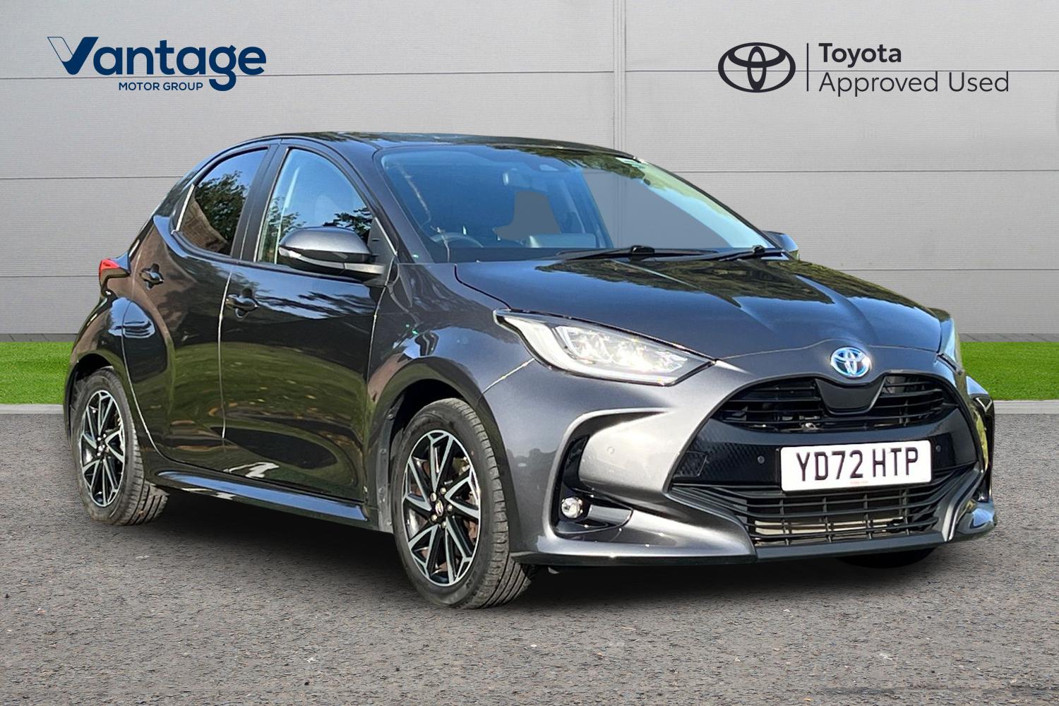 Main listing image - Toyota Yaris