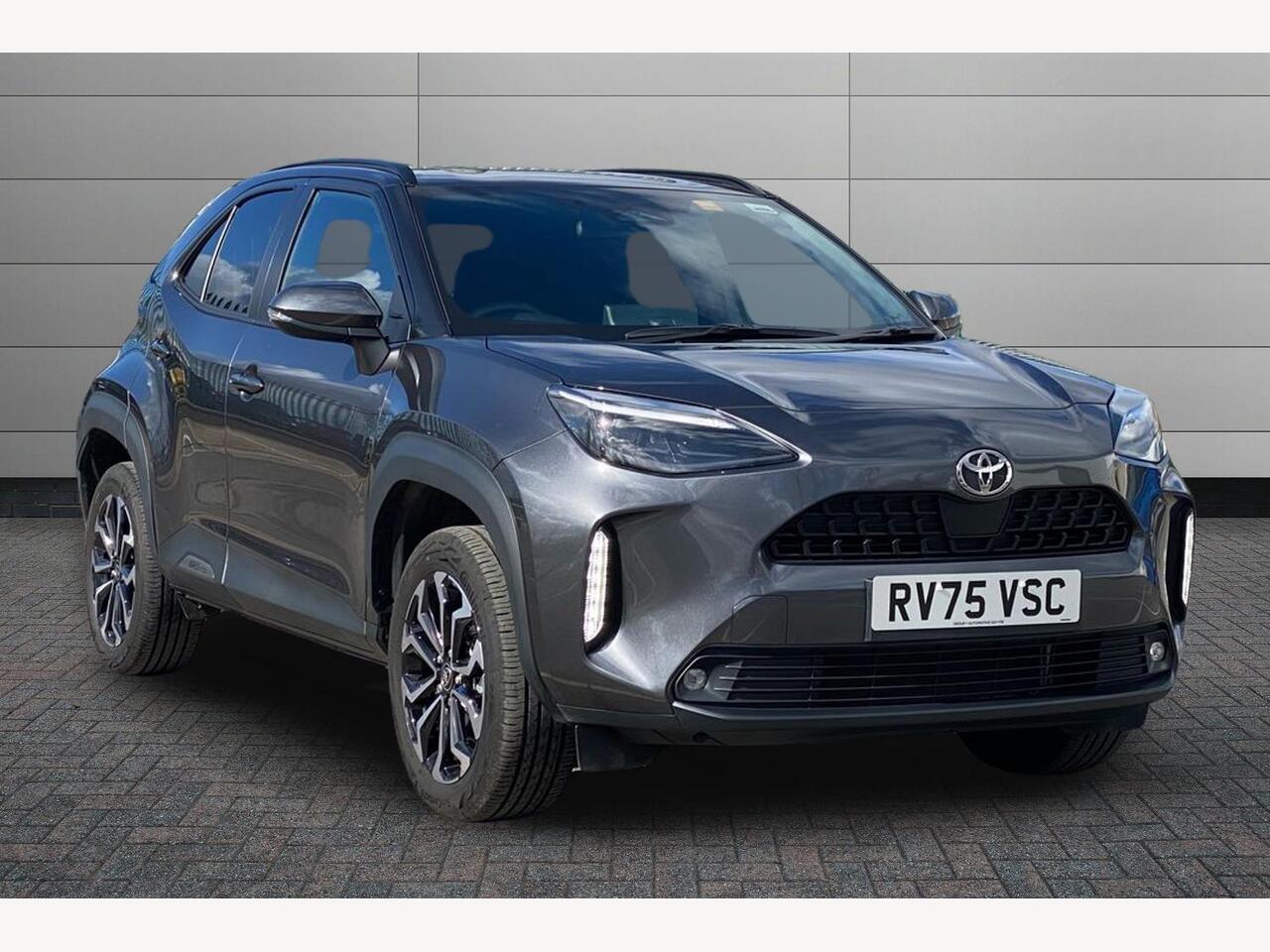 Main listing image - Toyota Yaris Cross