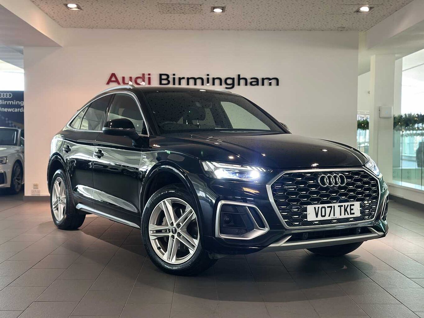Main listing image - Audi Q5 Sportback