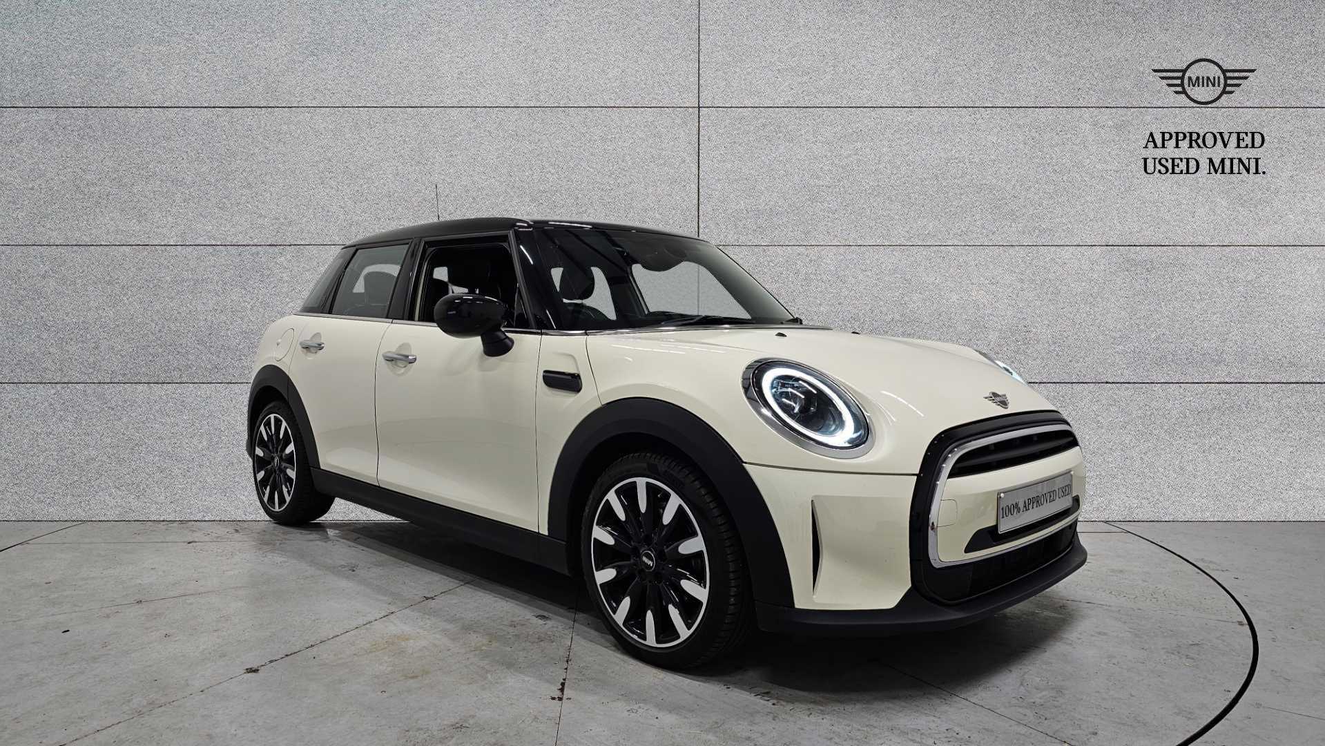 Main listing image - MINI Hatchback 5dr