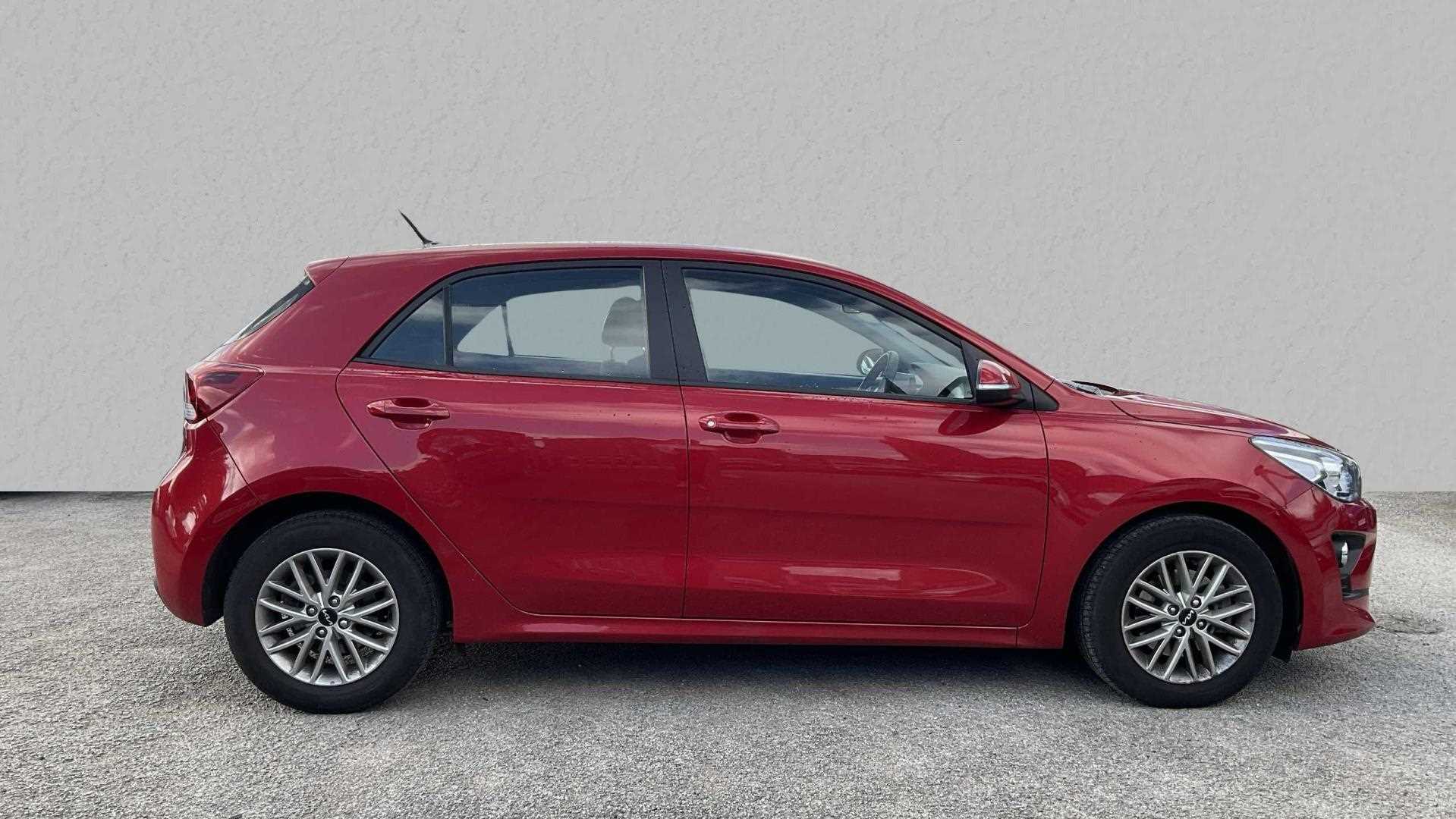 Main listing image - Kia Rio