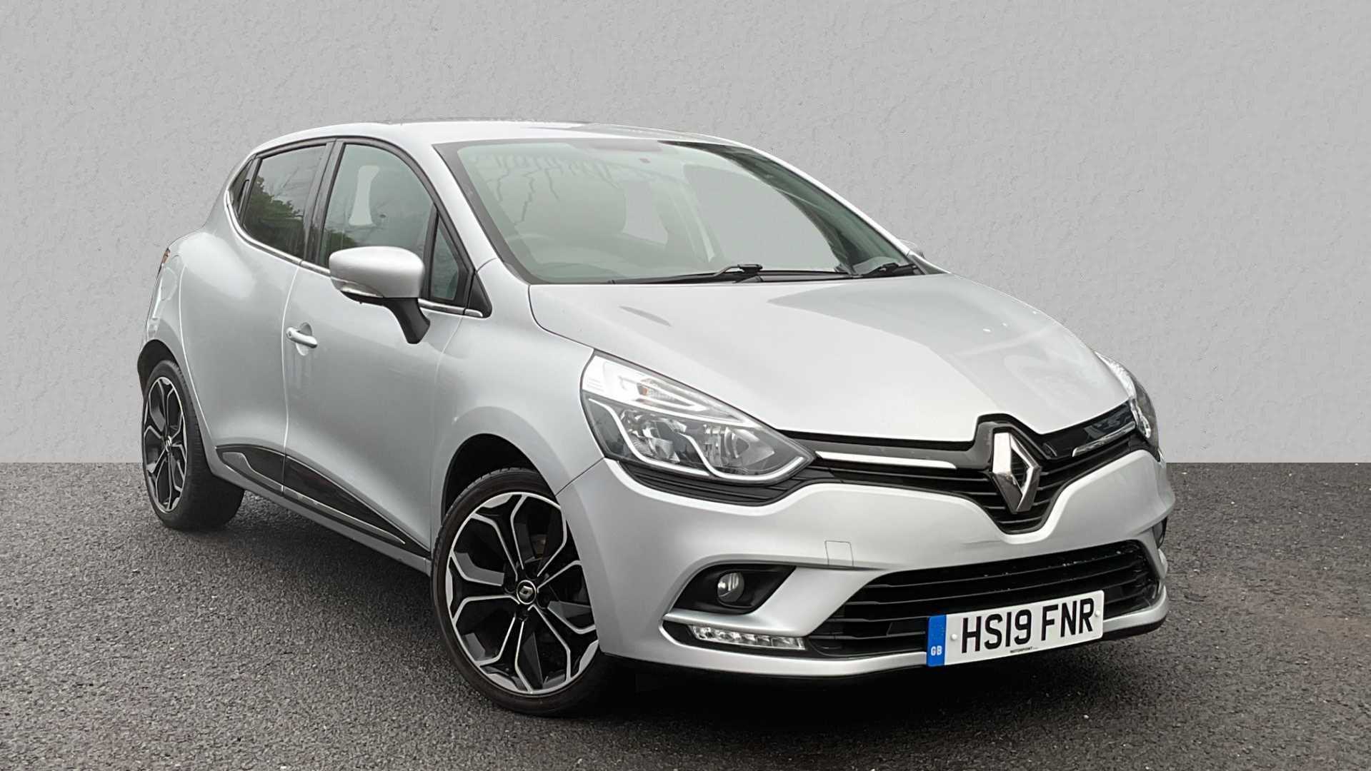 Main listing image - Renault Clio