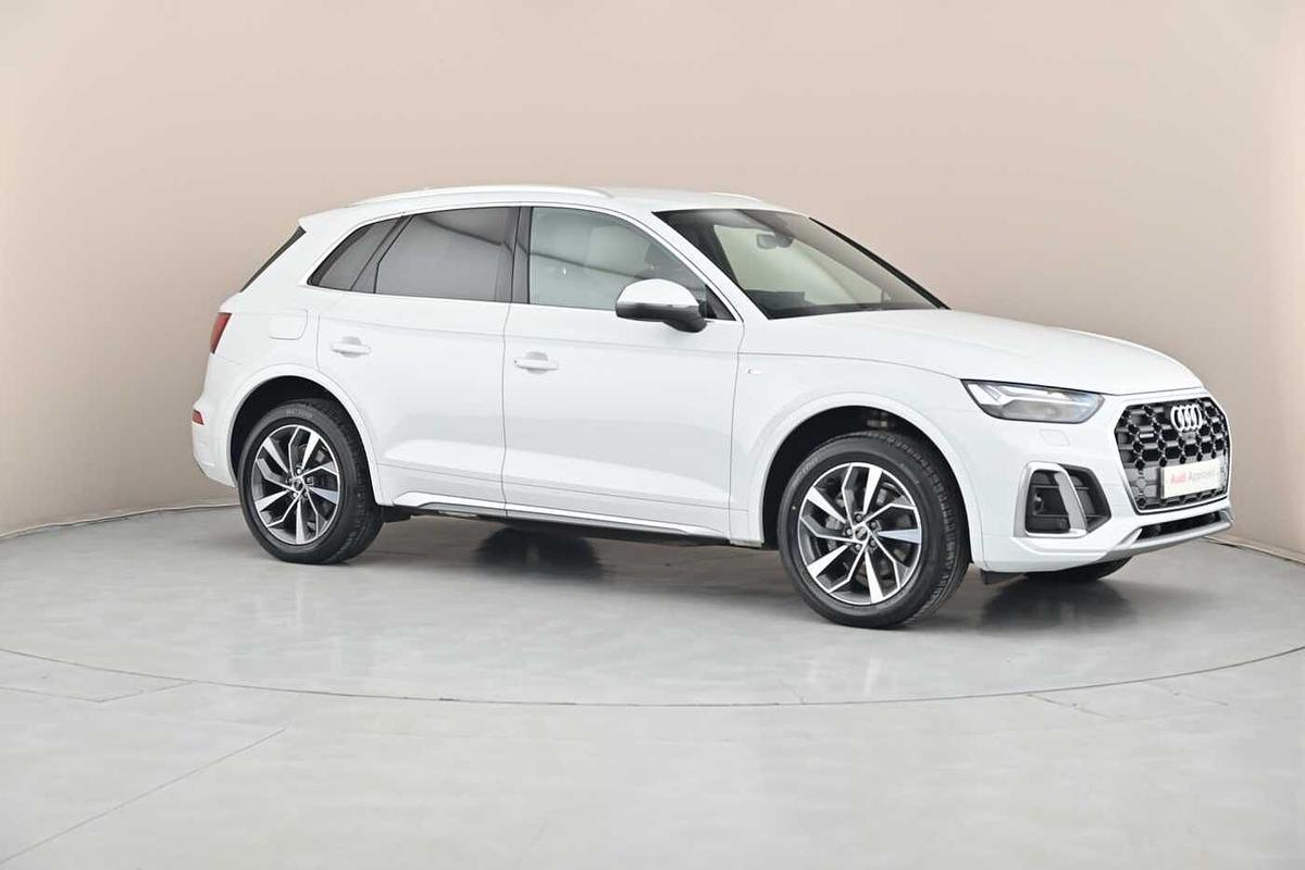 Main listing image - Audi Q5