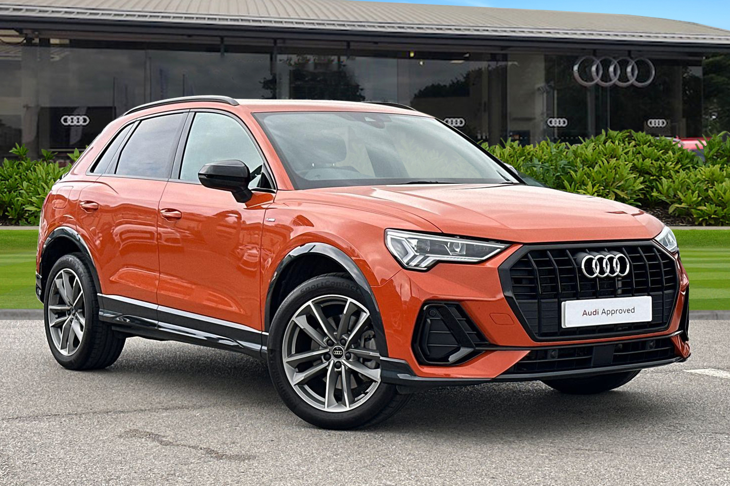 Main listing image - Audi Q3