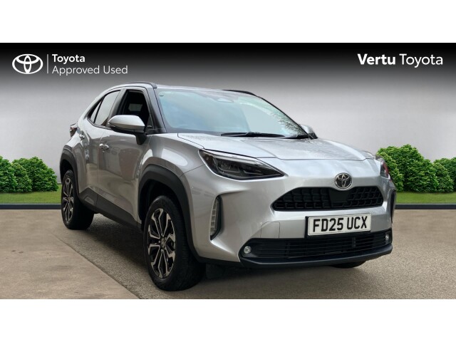 Main listing image - Toyota Yaris Cross
