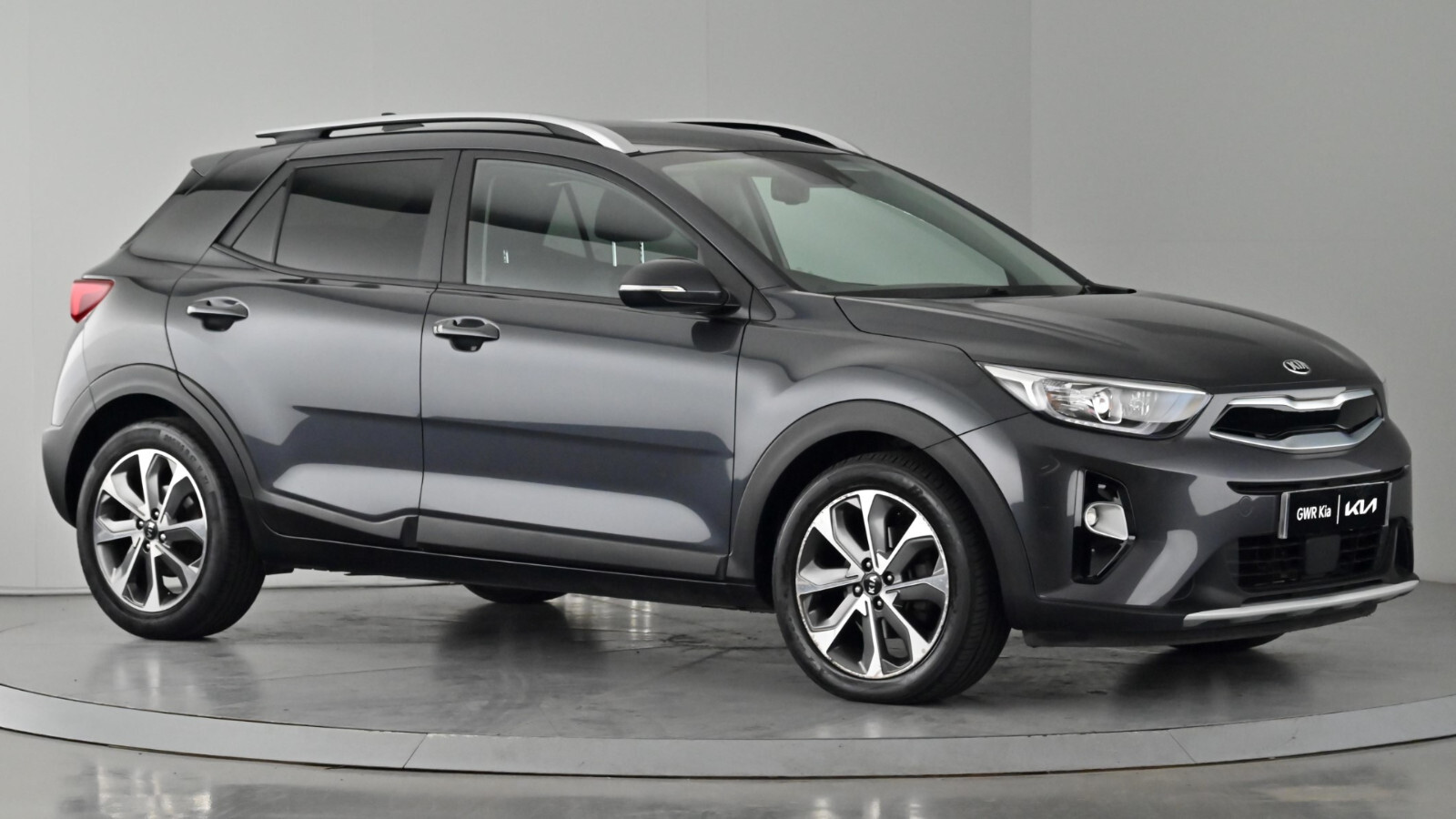 Main listing image - Kia Stonic