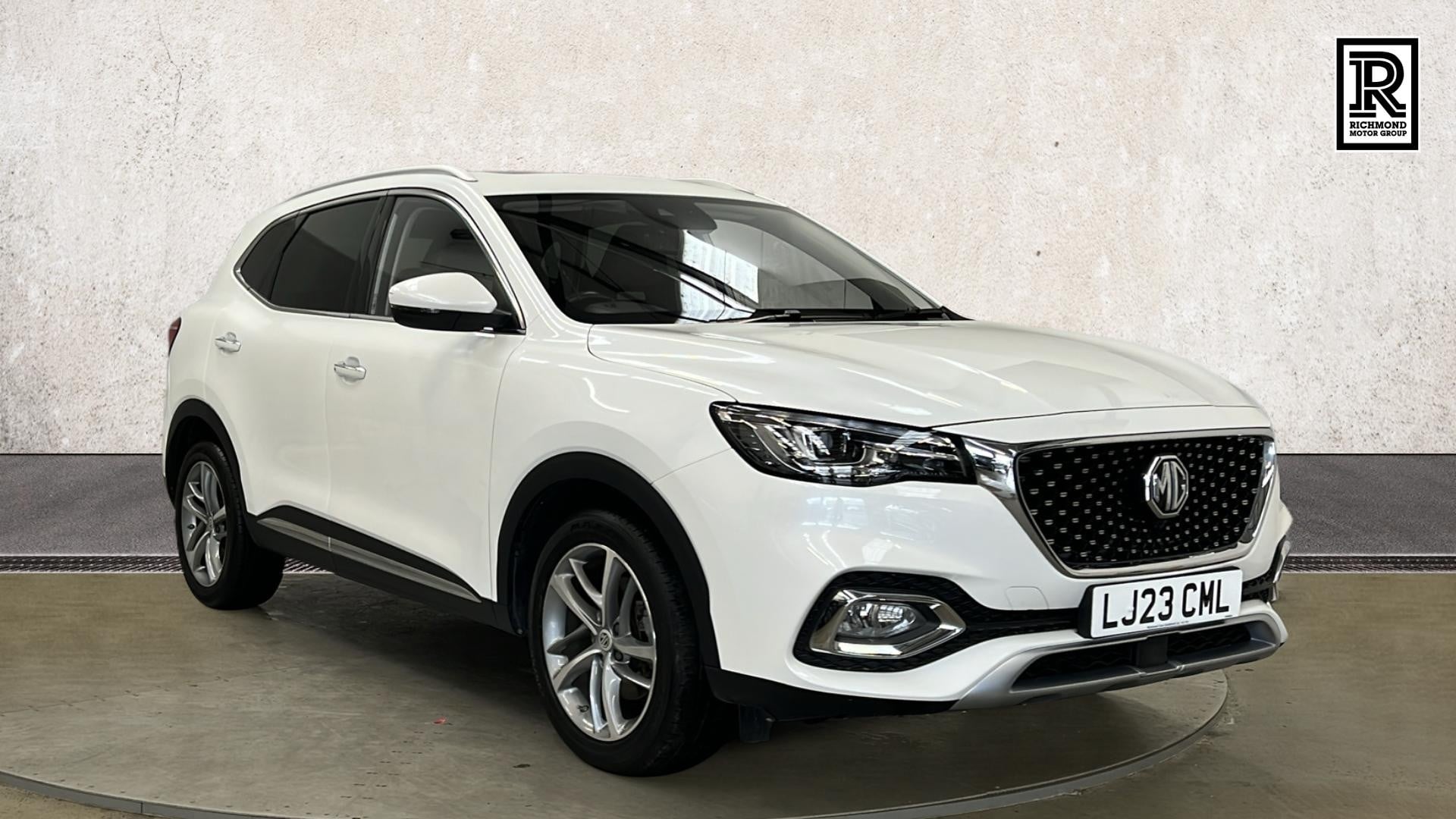 Main listing image - MG HS