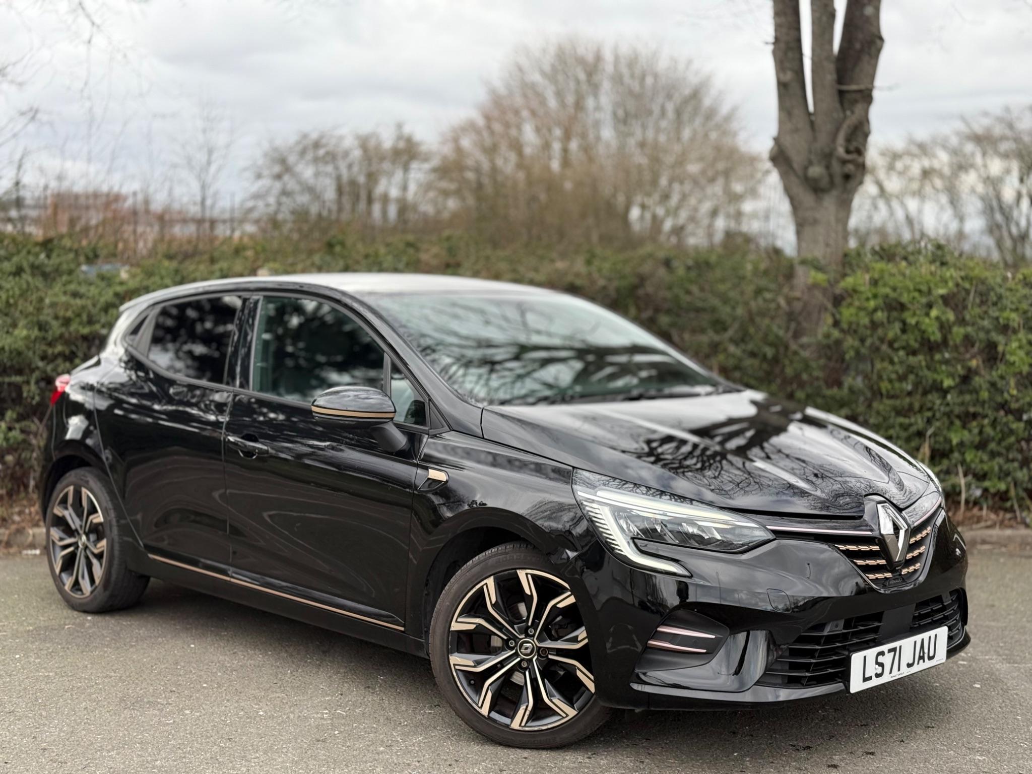 Main listing image - Renault Clio