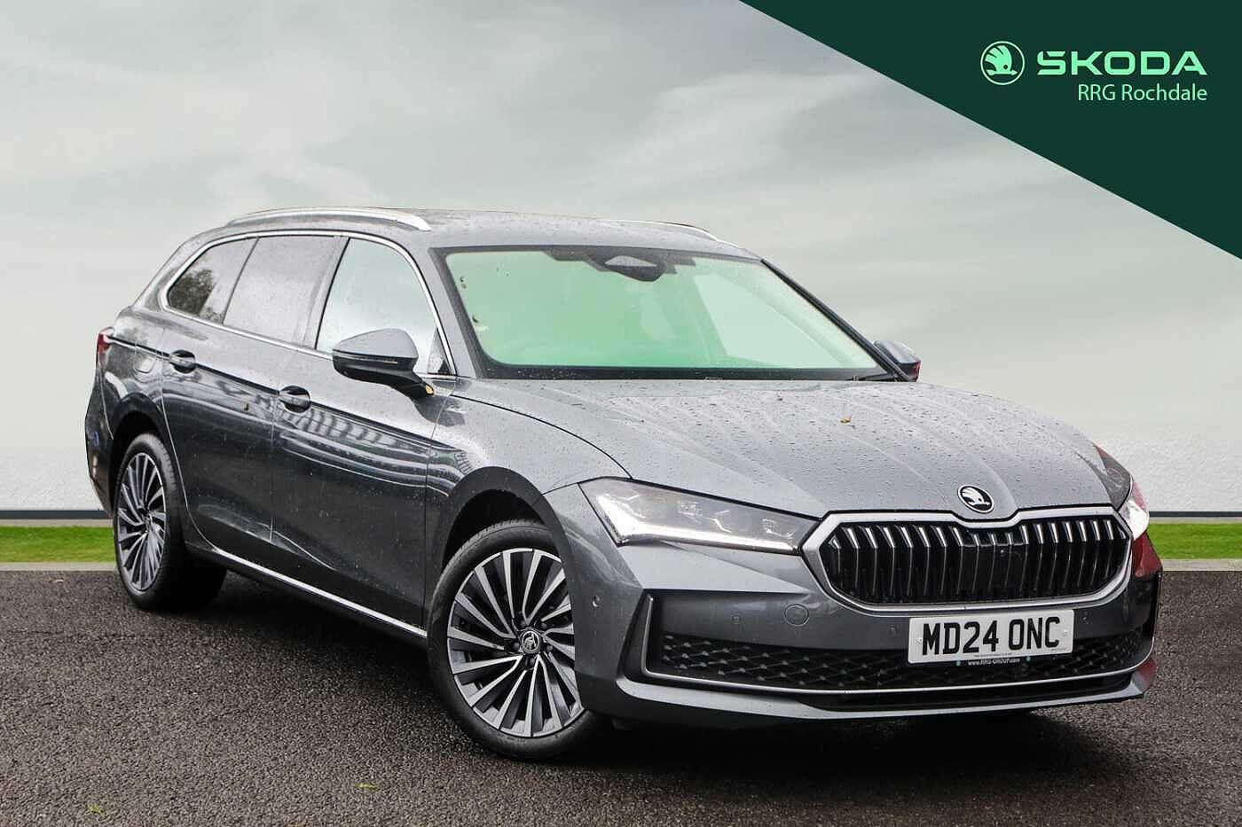 Main listing image - Skoda Superb Estate