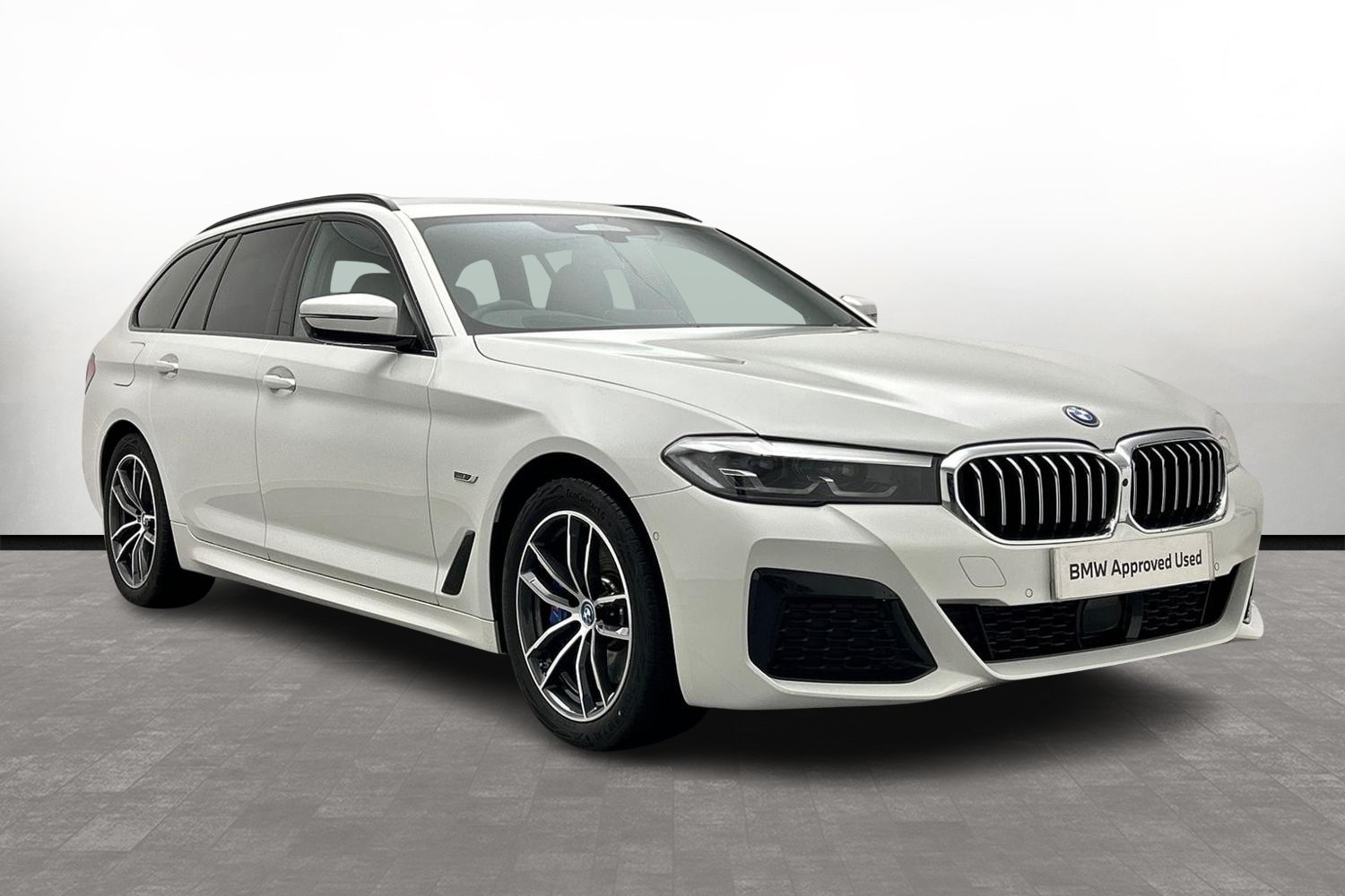 Main listing image - BMW 5 Series Touring