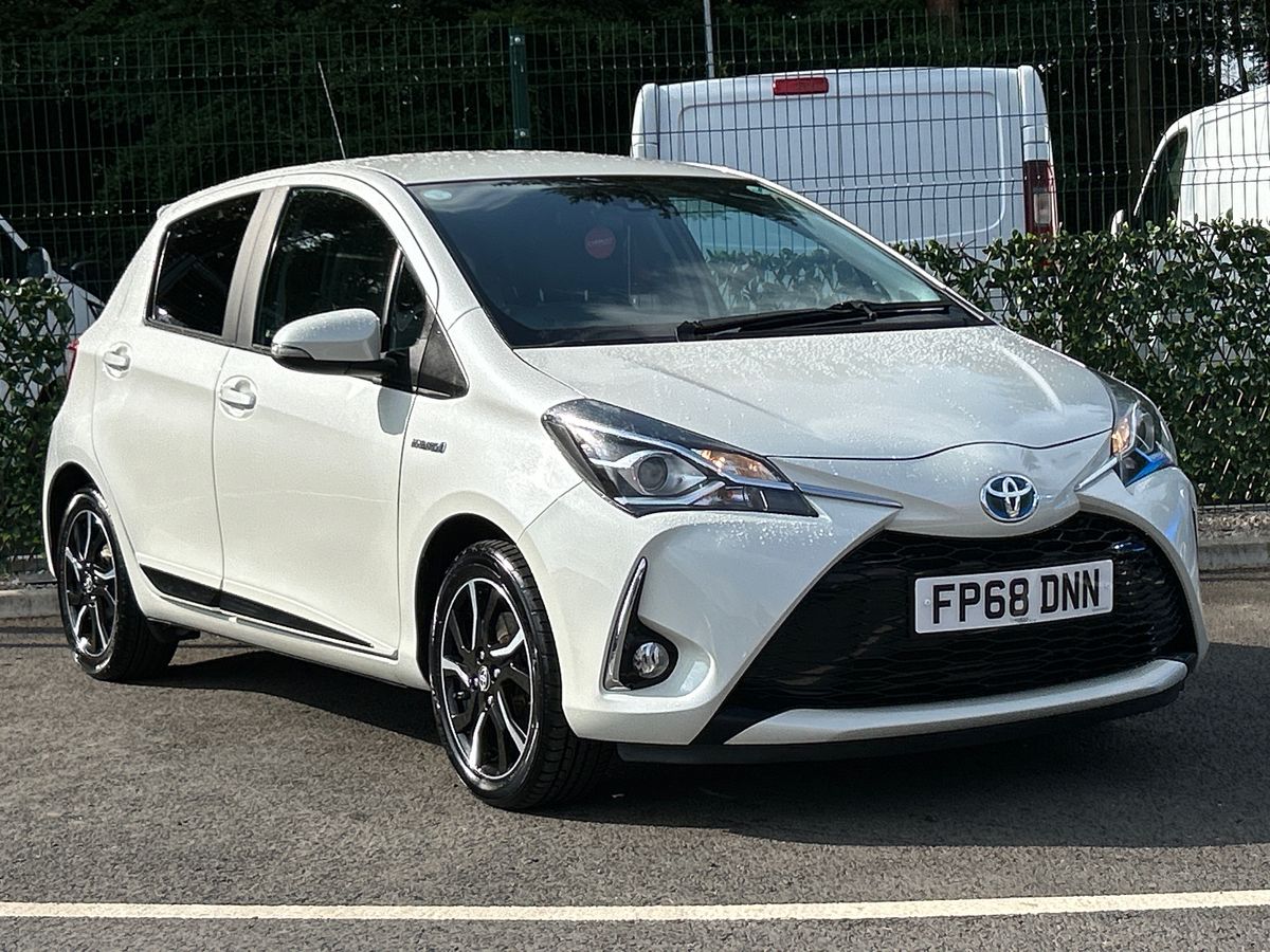 Main listing image - Toyota Yaris